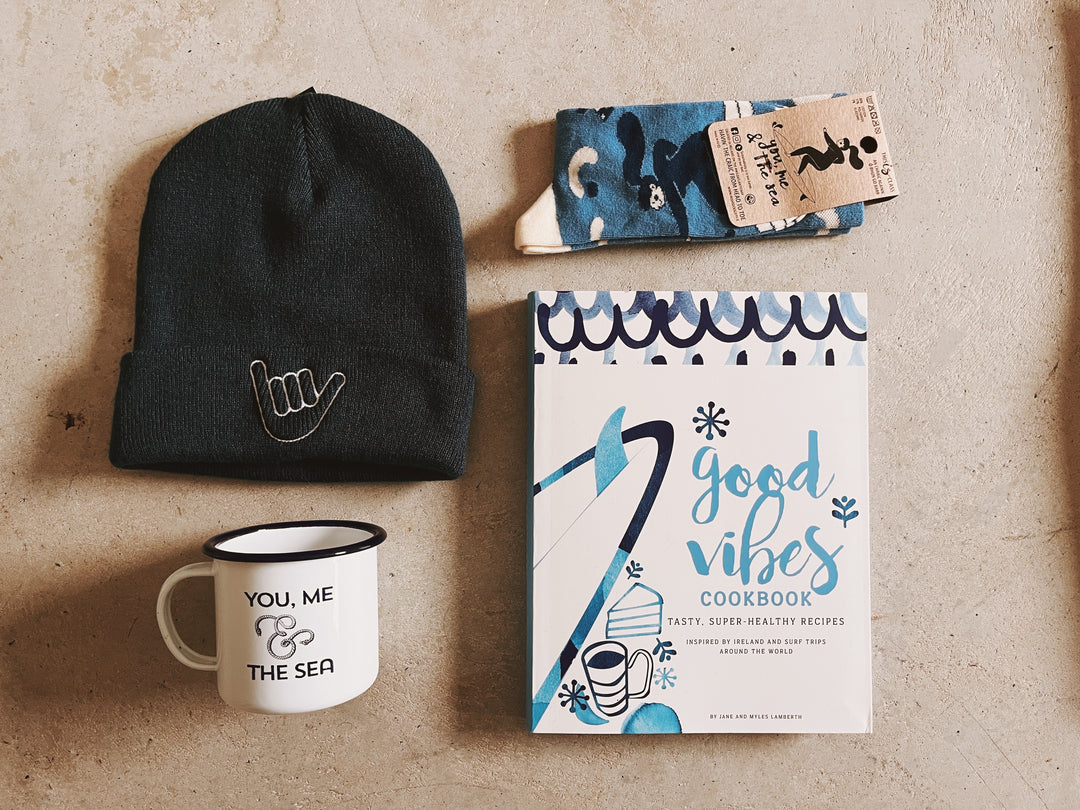 Surf Cafe Living Book