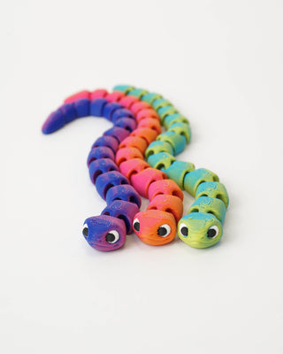 Articulated Long Worm Fidget Toy: Mixed colors