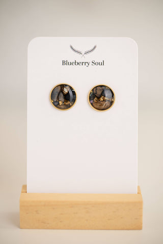 Midnight Meadow Stone Stud Earrings: Gold black