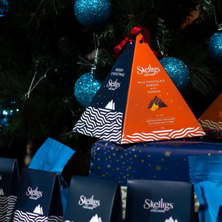 Skeiligs Chocolate Pyramid – Milk Chocolate Shards with Orange