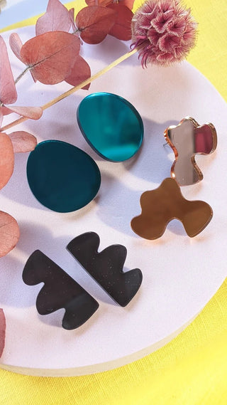 A Little Idea Teal Earrings - Shells Cafe | Shells Little Shop