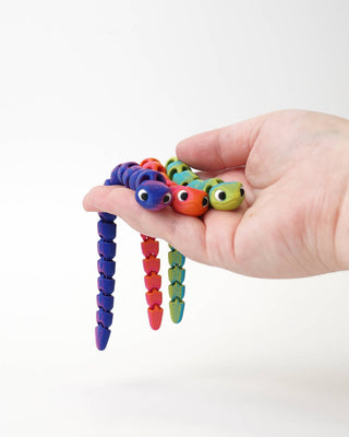 Articulated Long Worm Fidget Toy: Mixed colors